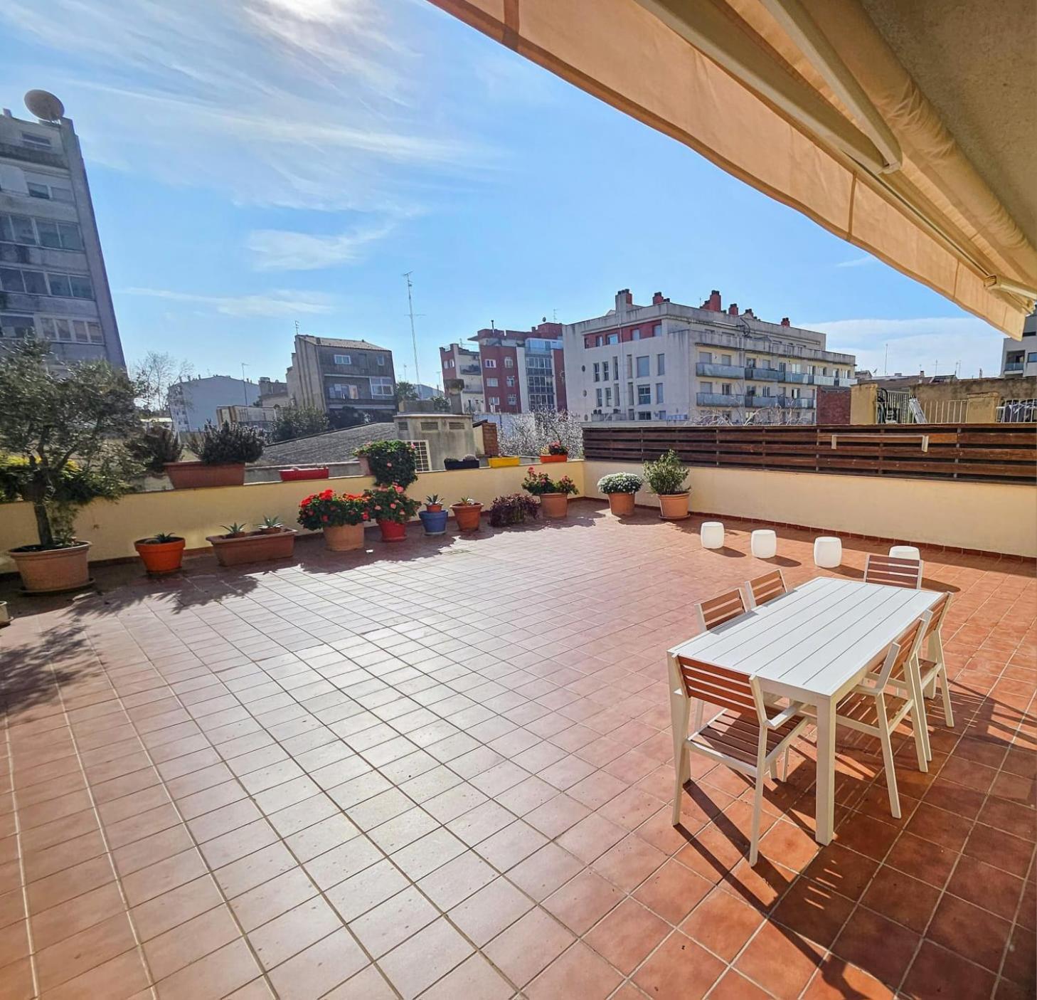 Apartamento Vilallonga Фигерас Экстерьер фото